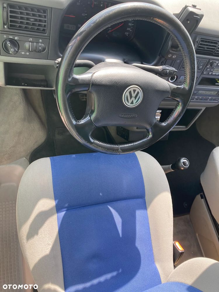 Volkswagen Multivan - 19