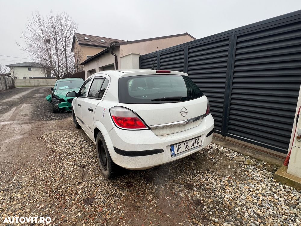 Opel Astra 1.7 CDTI - 4