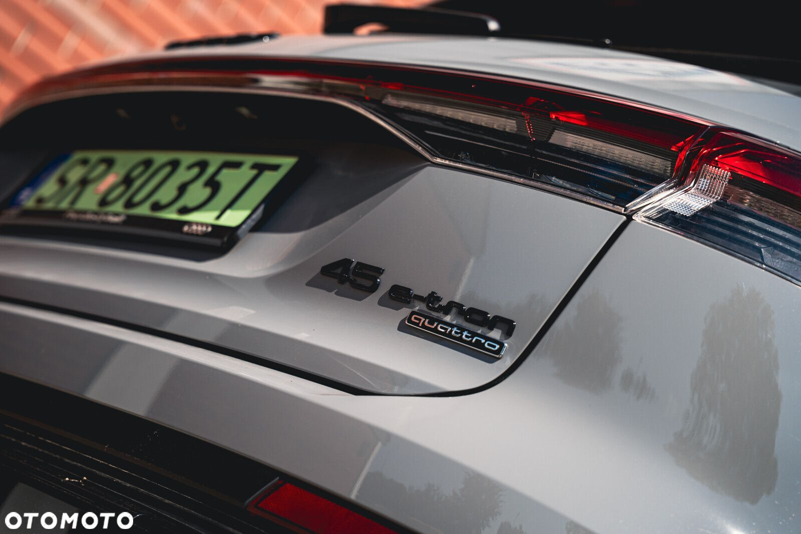 Audi Q4 e-tron - 8