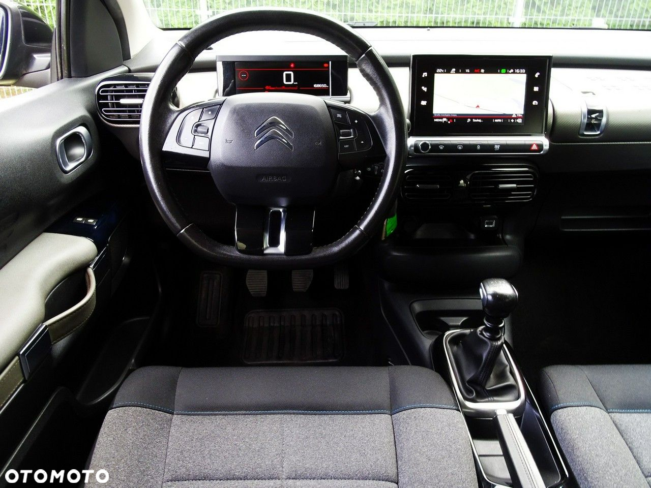 Citroën C4 Cactus - 23