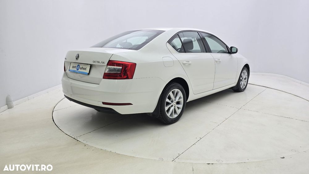 Skoda Octavia 1.4 TSI DSG Style - 6