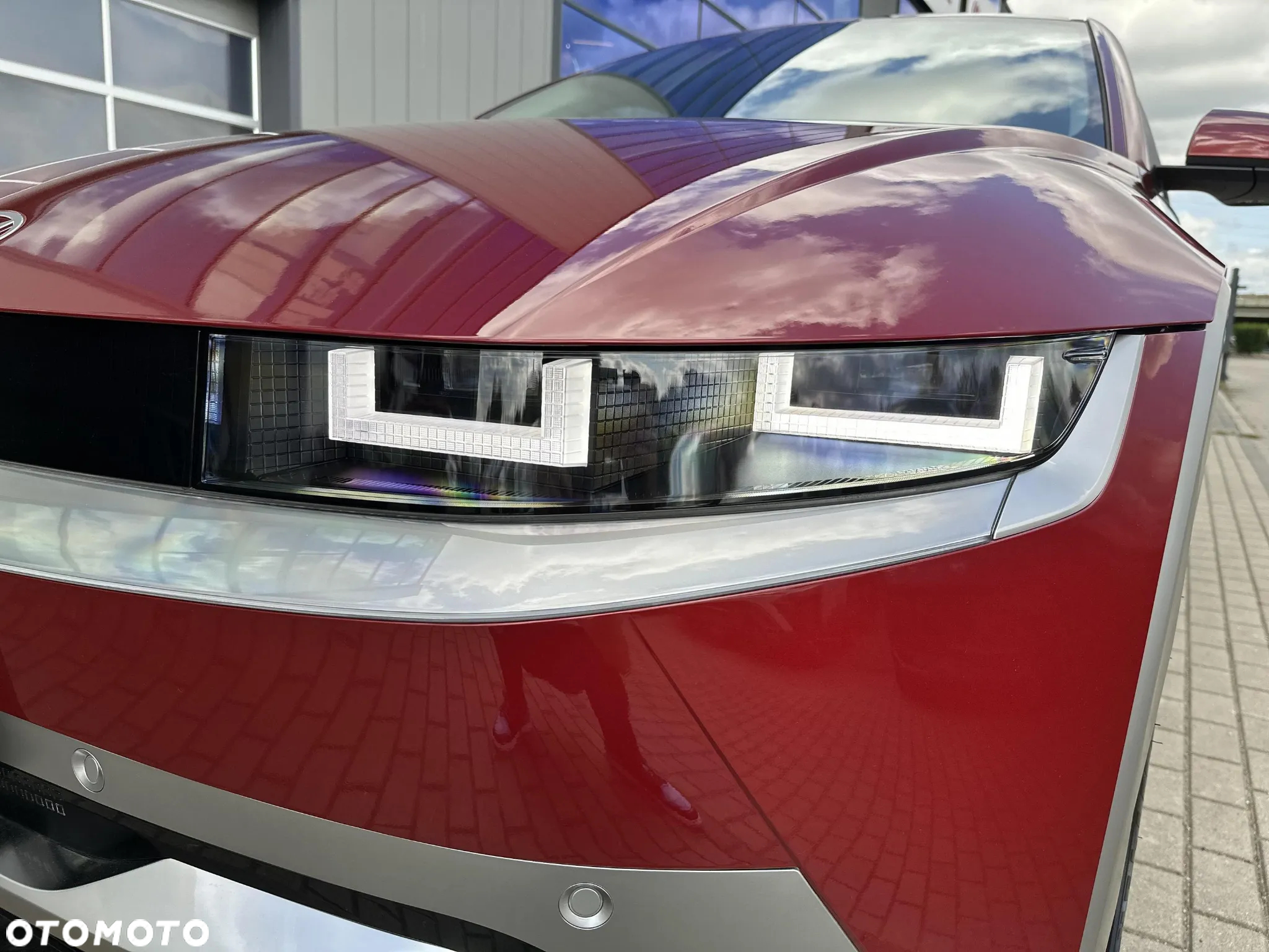 Hyundai IONIQ - 20