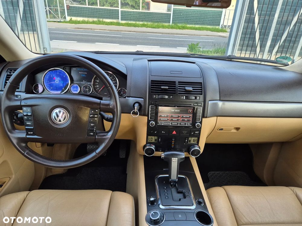 Volkswagen Touareg 3.0 V6 TDI DPF Automatik Individual - 9