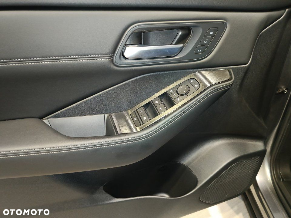 Nissan X-Trail - 10