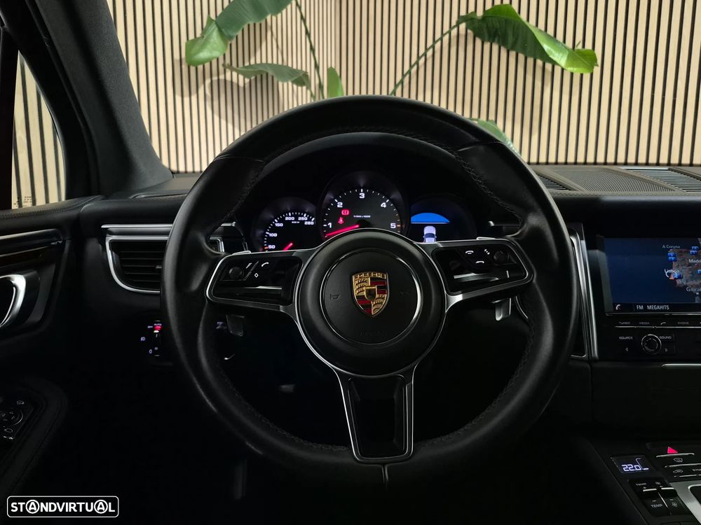 Porsche Macan S - 10