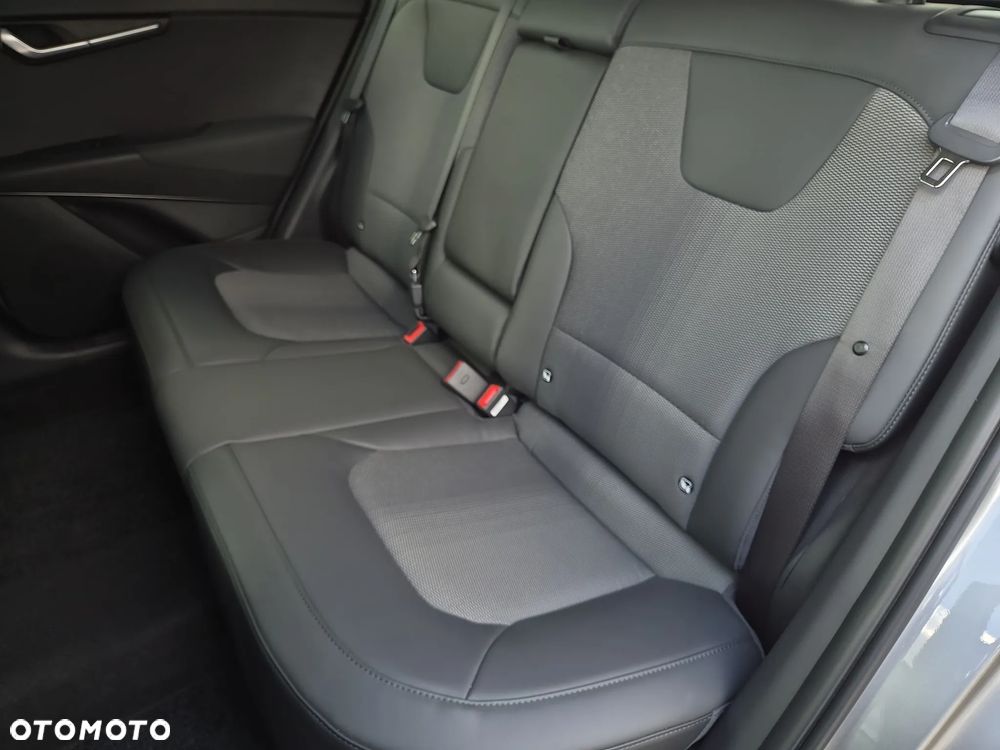 Kia Niro 1.6 GDI Hybrid Business Line - 23