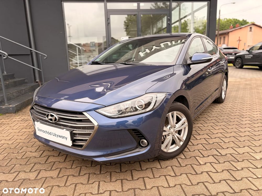 Hyundai Elantra 1.6 Comfort - 3