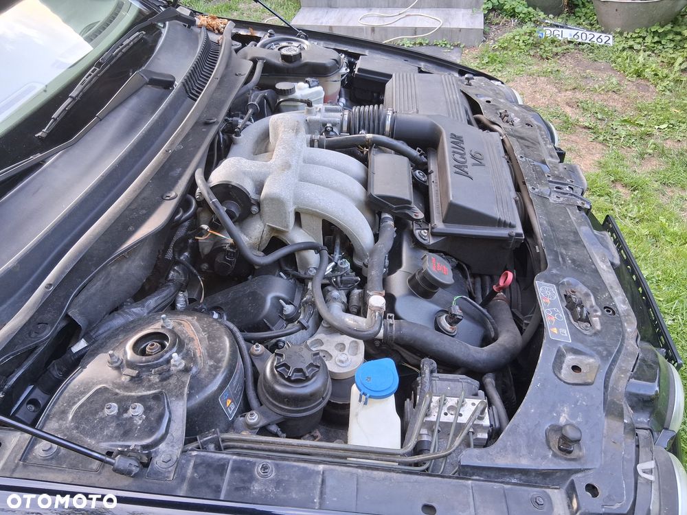 Jaguar X-Type 2.5 V6 4x4 Executive - 11