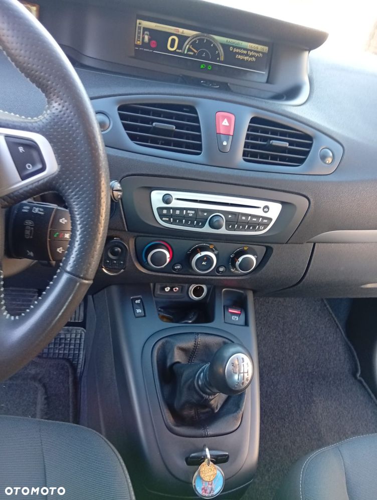 Renault Scenic 1.9 dCi Confort Expression - 26