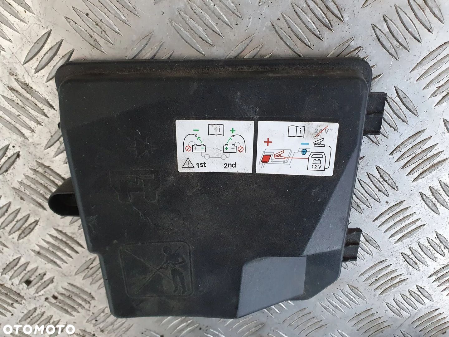 DS7 DS4 Crossback C5 X 1.6 THP 17-22 skrzynka puszka bezpieczników - 1
