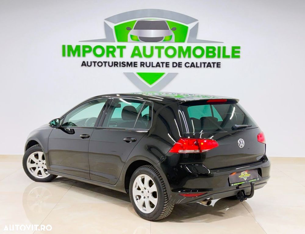 Volkswagen Golf 1.6 TDI DPF Exclusive - 13