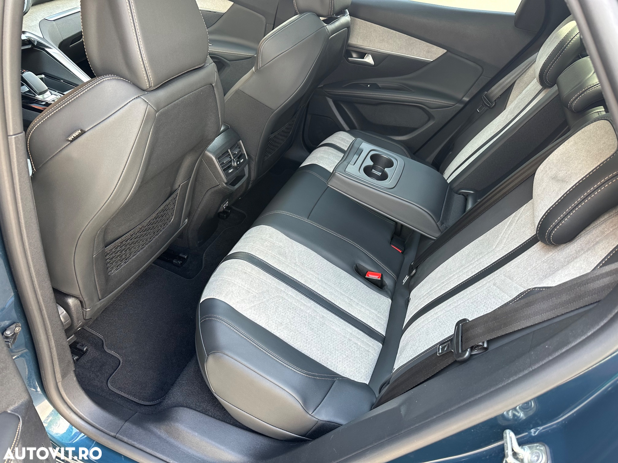 Peugeot 3008 PHEV EAT8 GT Pack - 37