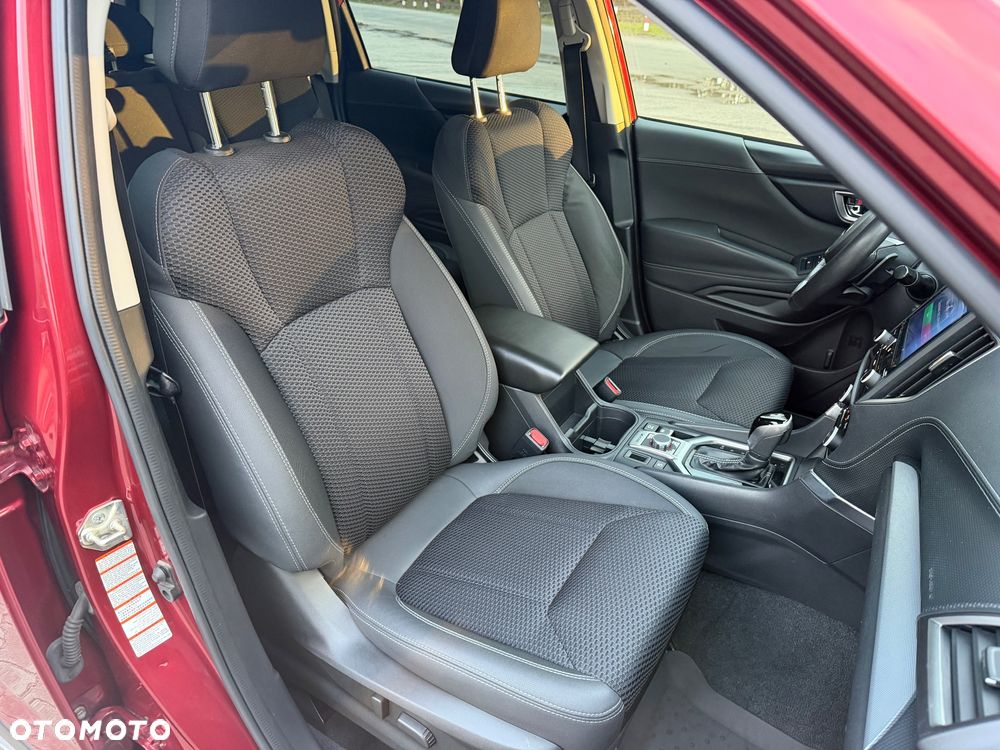 Subaru Forester 2.0 i Exclusive (EyeSight) Lineartronic - 13