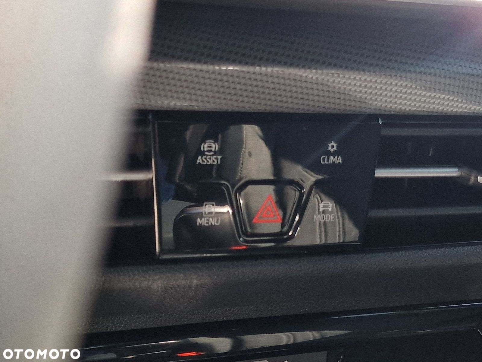 Volkswagen Golf - 26