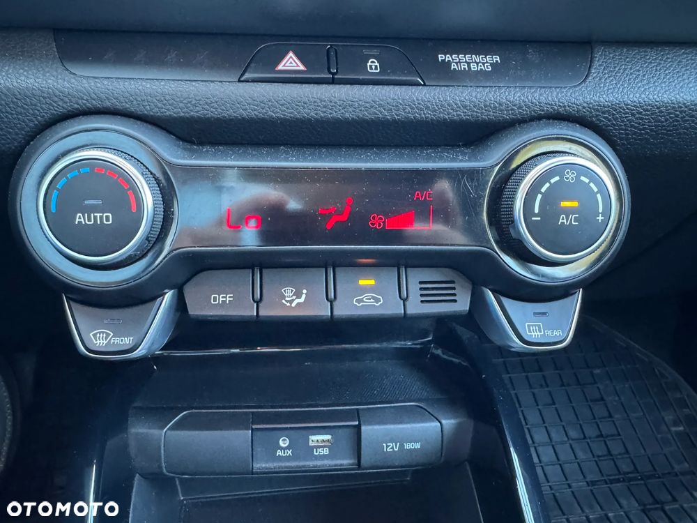 Kia Rio 1.2 L - 21