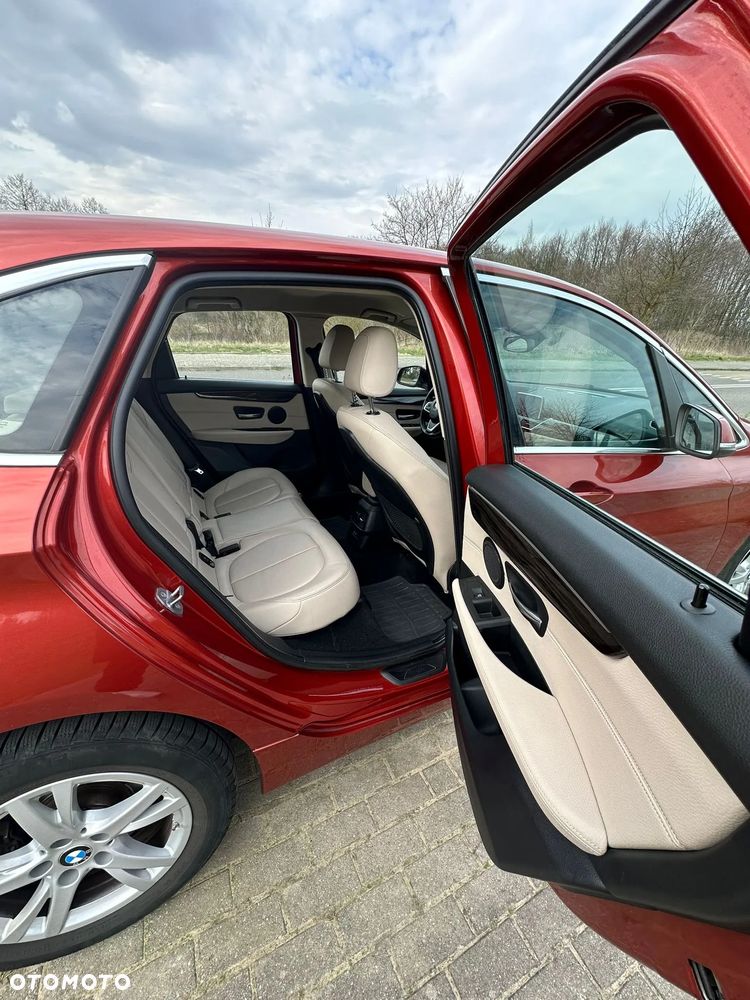 BMW Seria 2 220i Sport-Aut - 2