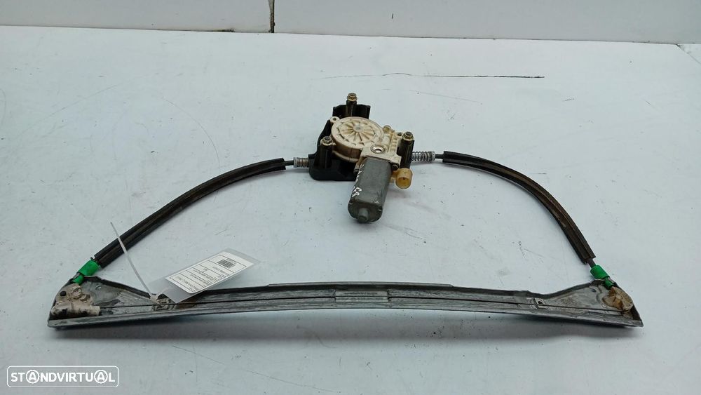 Elevador vidros frente direito RENAULT Clio II (BB0/1/2_, CB0/1/2_) - 1