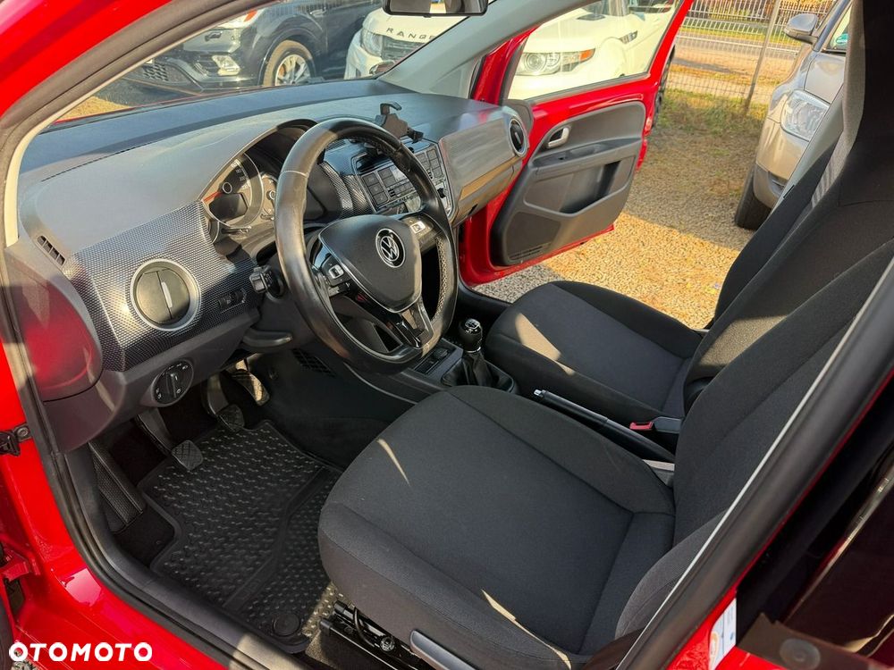 Volkswagen Up 2020 photo 5