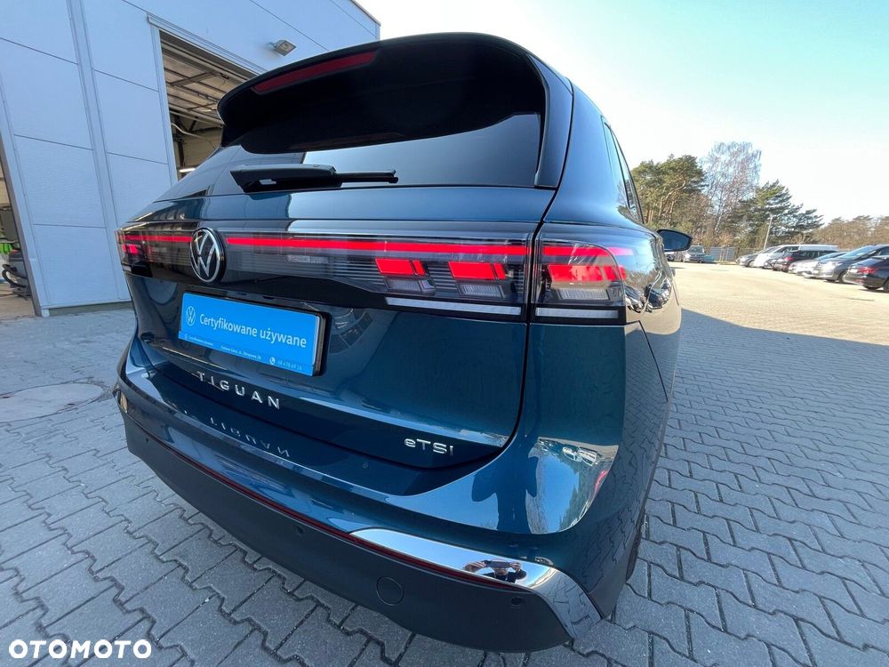 Volkswagen Tiguan - 11