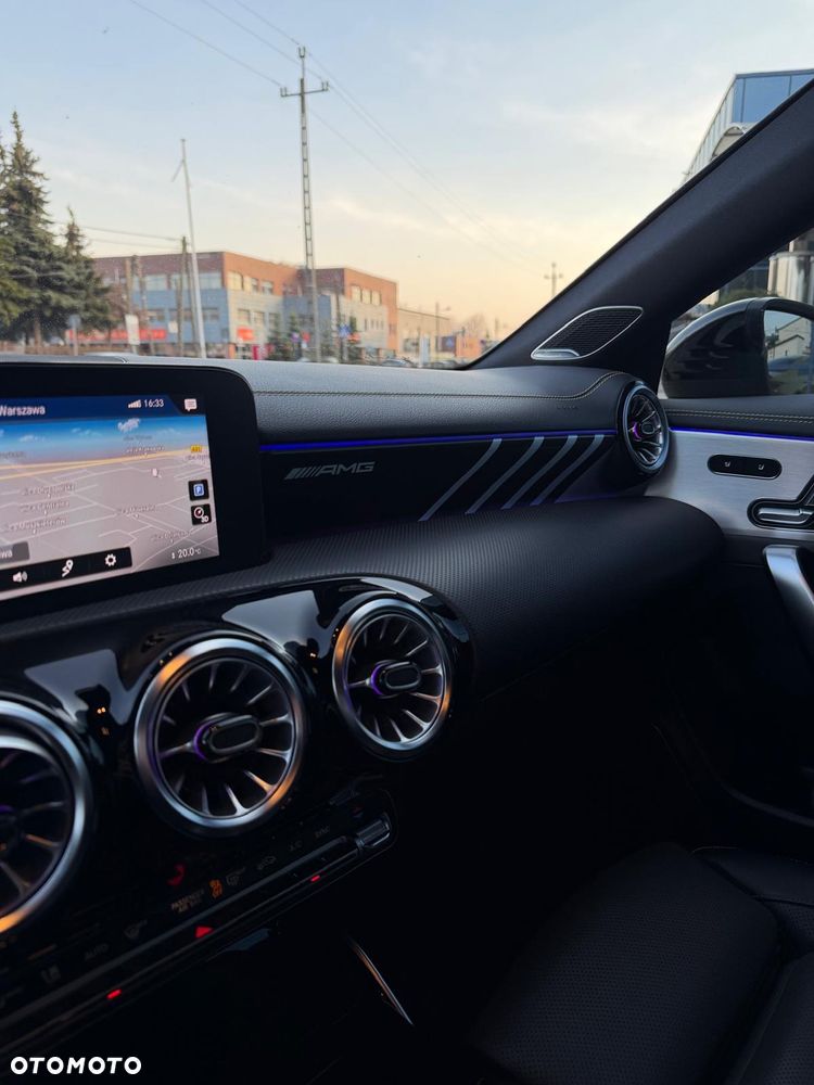 Mercedes-Benz CLA AMG 45 S 4-Matic 8G-DCT - 13