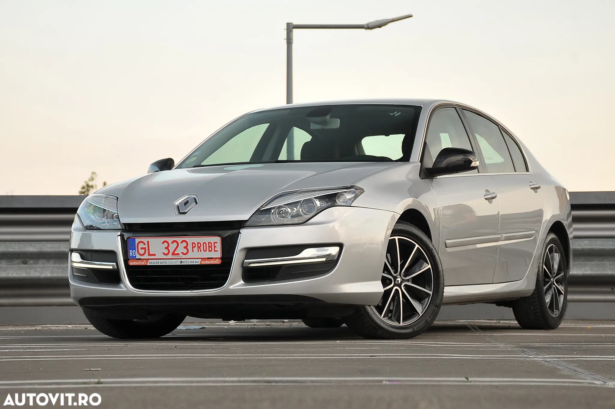 Renault Laguna 2.0 dCi FAP Expression - 10