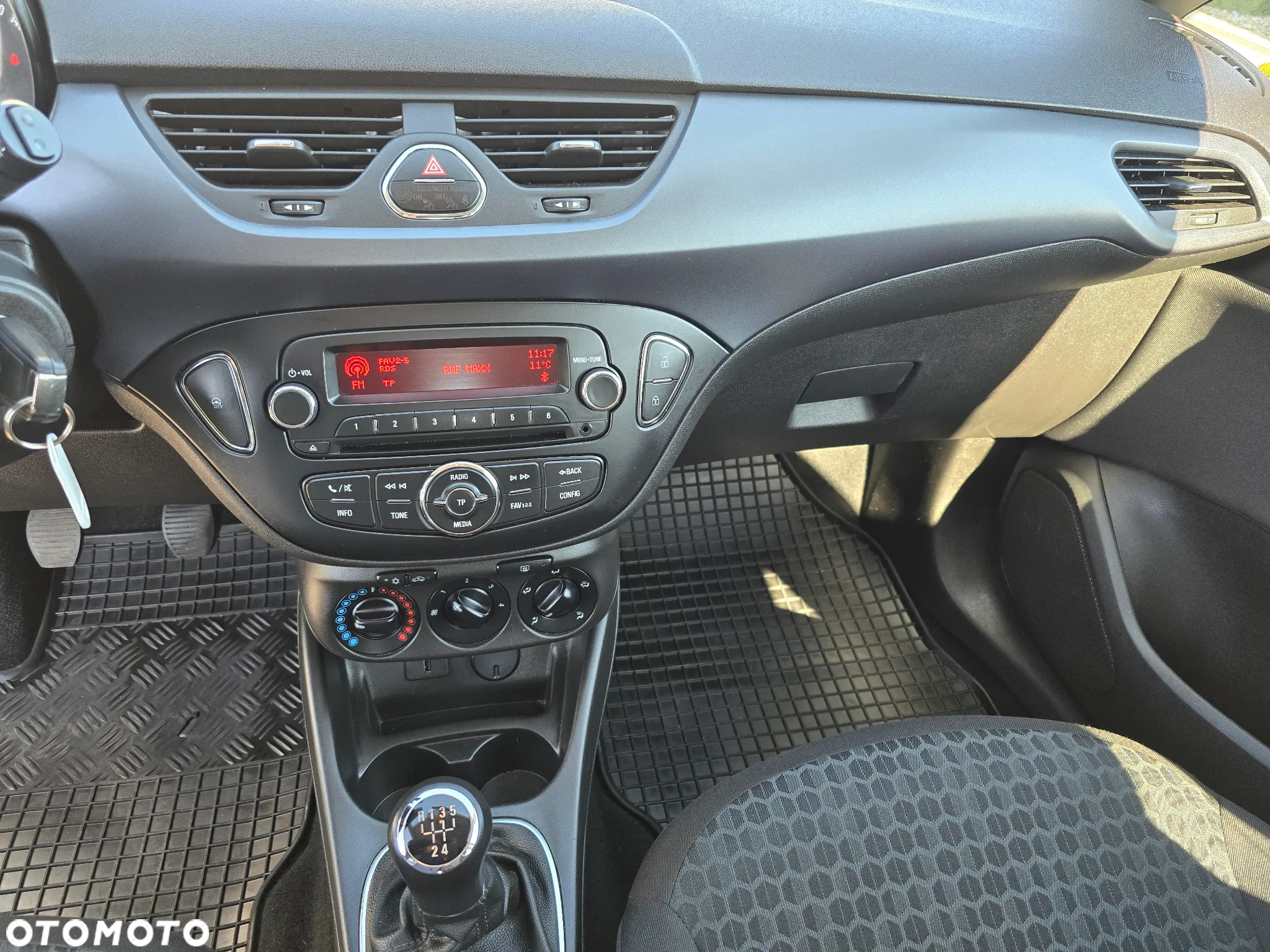 Opel Corsa 1.4 Enjoy - 19