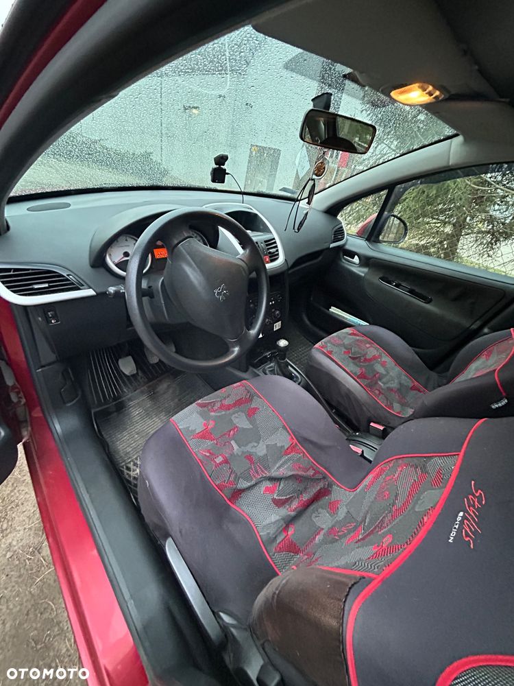 Peugeot 207 1.4 - 6