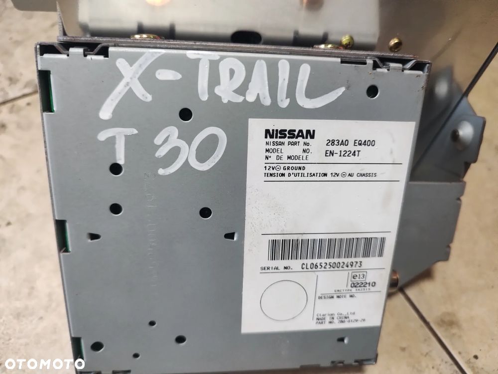 NISSAN X-TRAIL CD RADIO WYŚWIETLACZ 283A0 EQ300 - 2