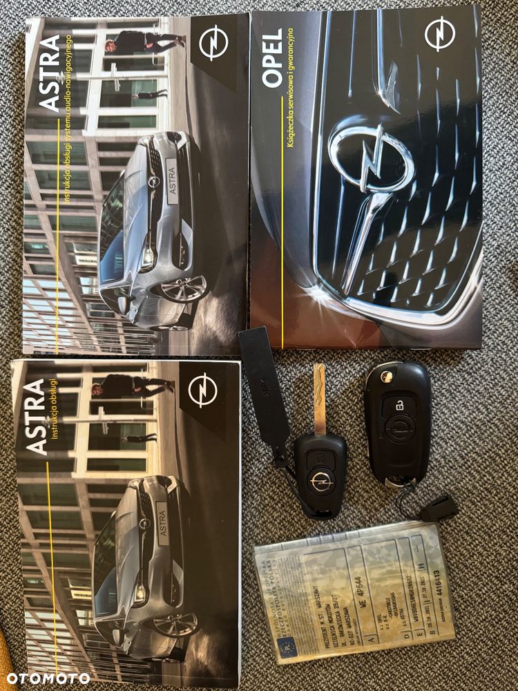 Opel Astra 1.2 T Edition S&S - 9