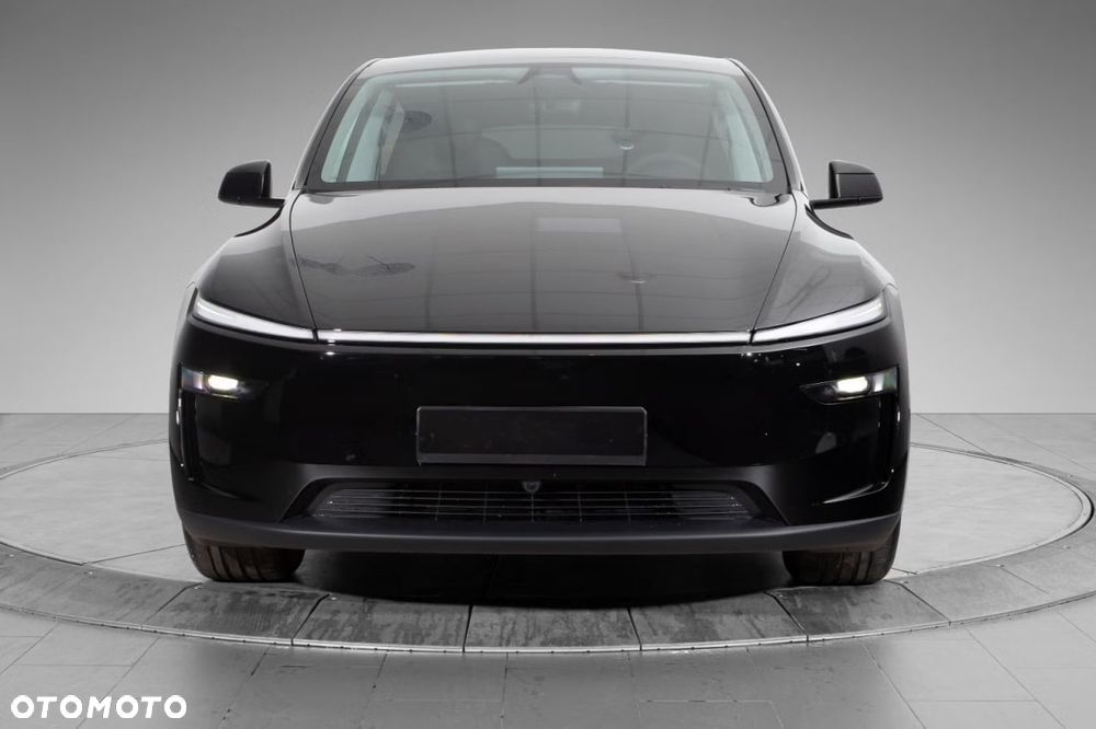 Tesla Model Y Long Range Dual Motor AWD - 1