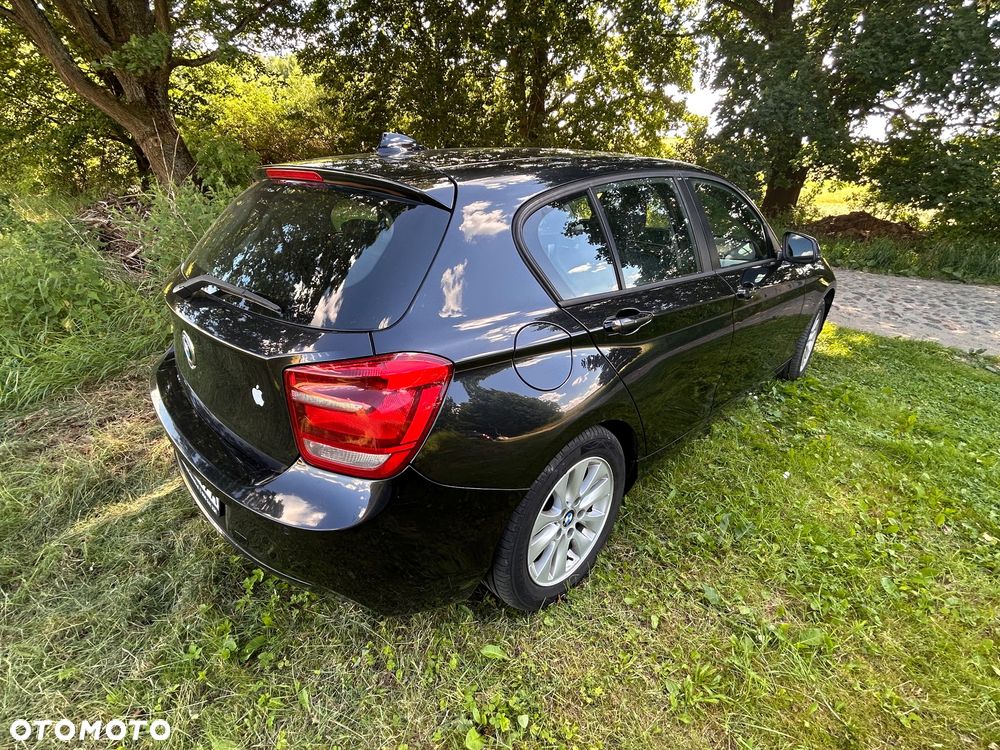 BMW Seria 1 116d - 4