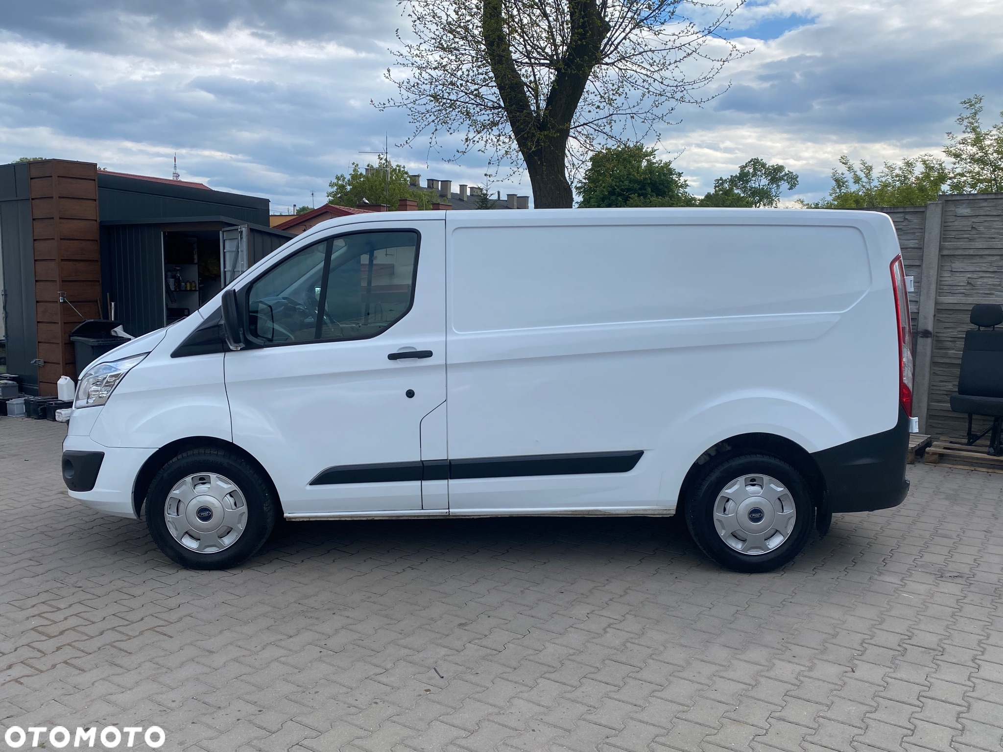 Ford TRANSIT CUSTOM - 8