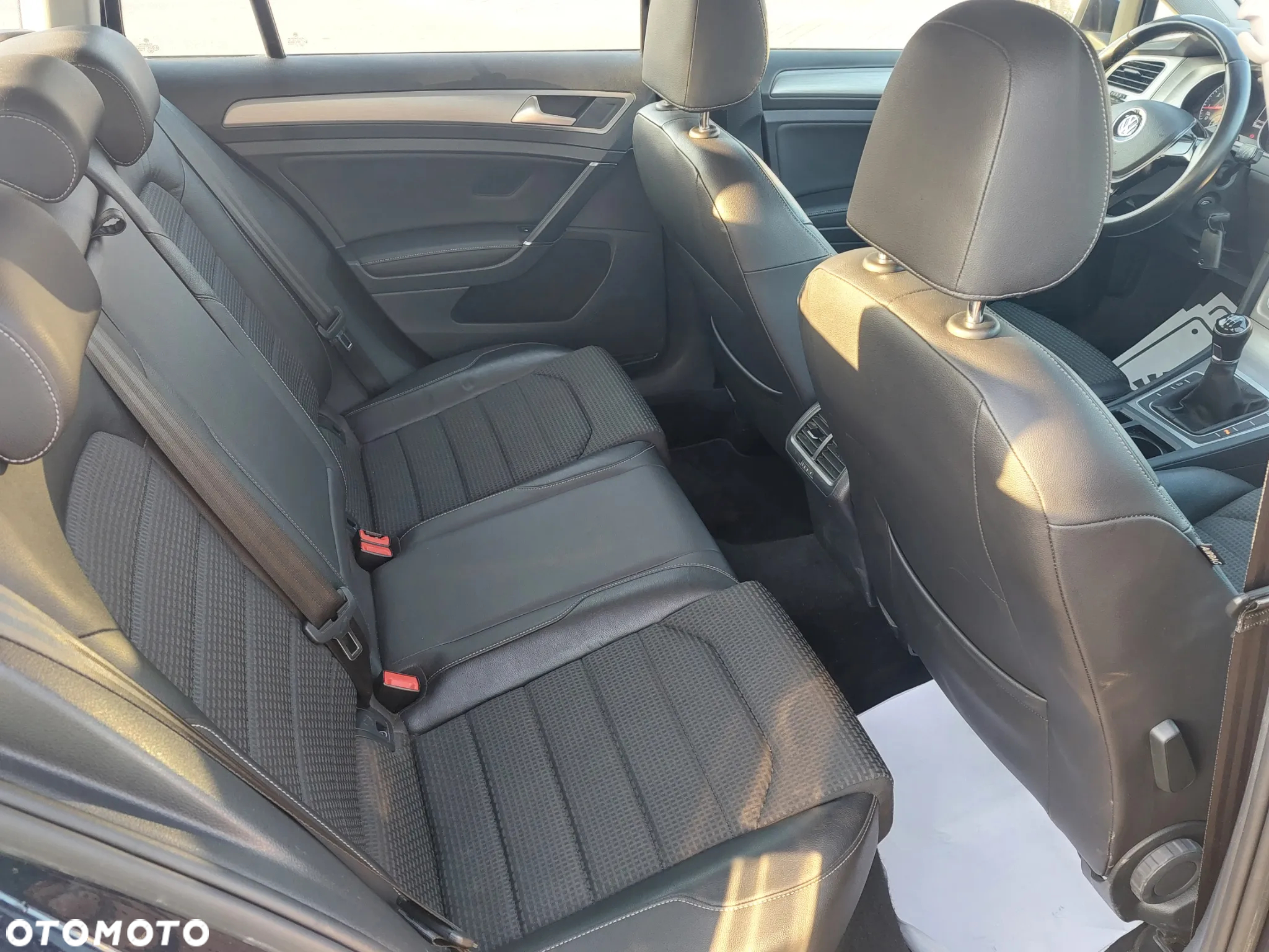 Volkswagen Golf Variant 1.4 TSI (BlueMotion Technology) Comfortline - 11