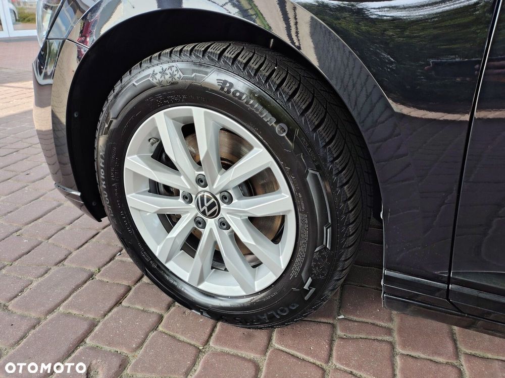 Volkswagen Passat - 9