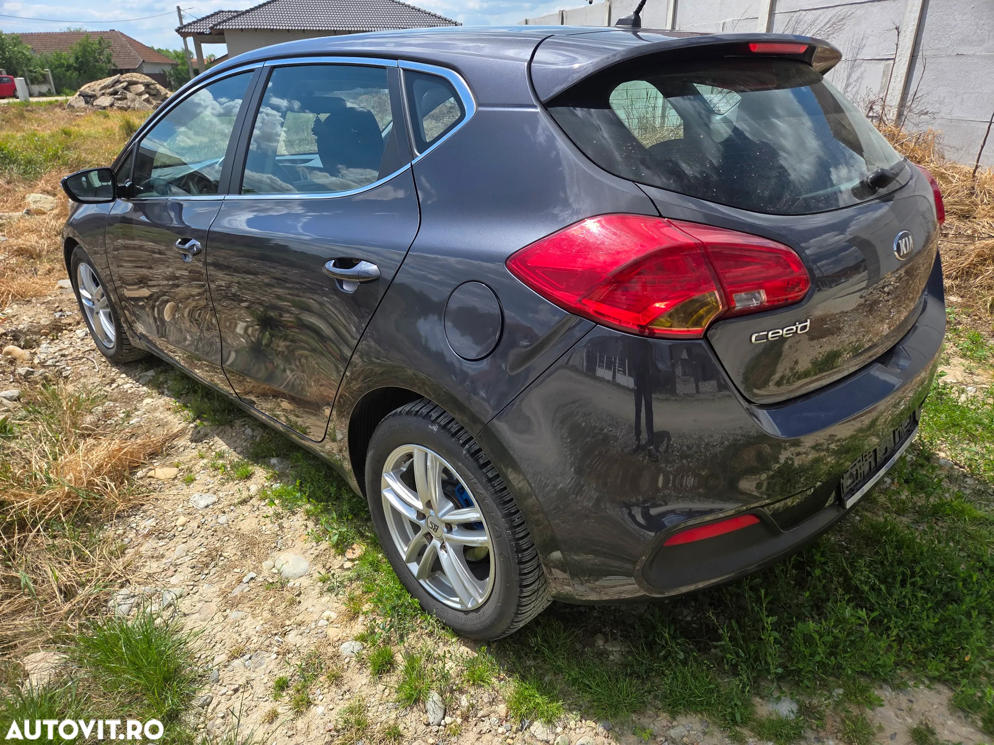 Kia Ceed 1.4 CRDi 90 Vision - 10