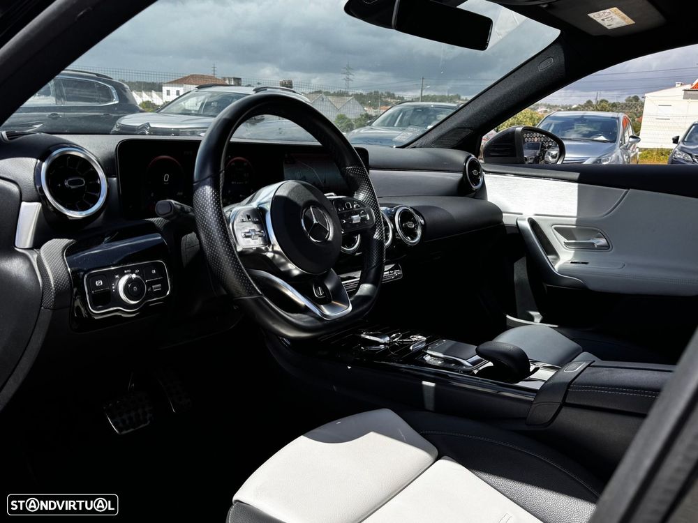 Mercedes-Benz A 250 e AMG Line - 12