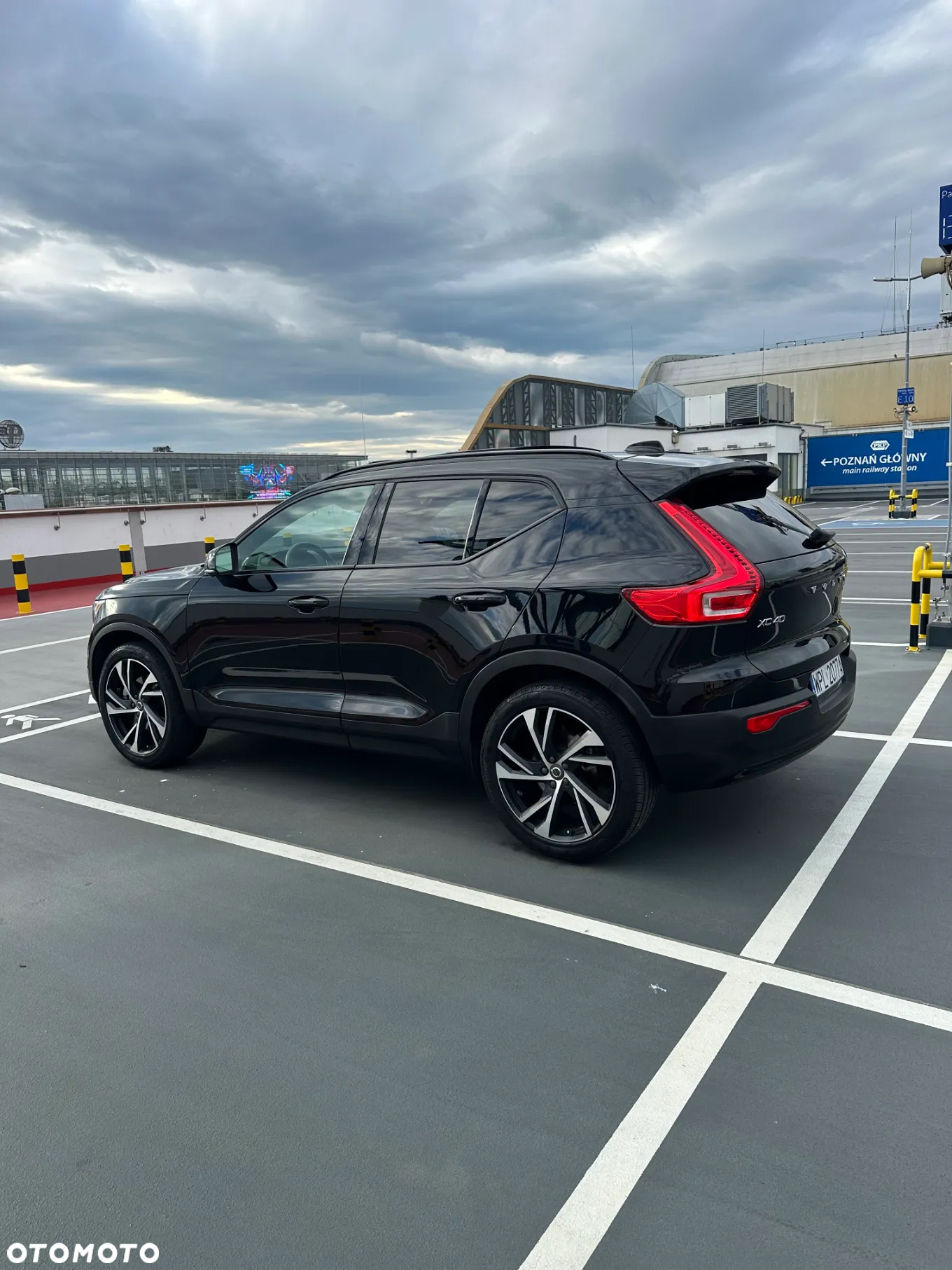 Volvo XC 40 T5 AWD R-Design - 14