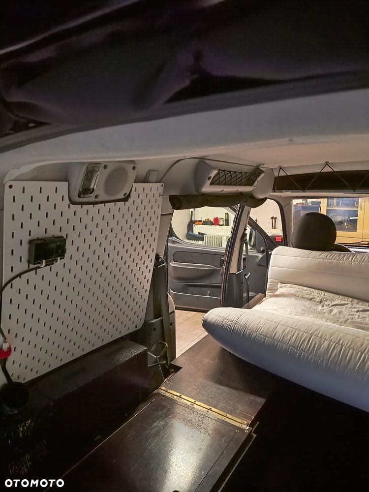 Peugeot Partner Kombi 75 Sportium - 18