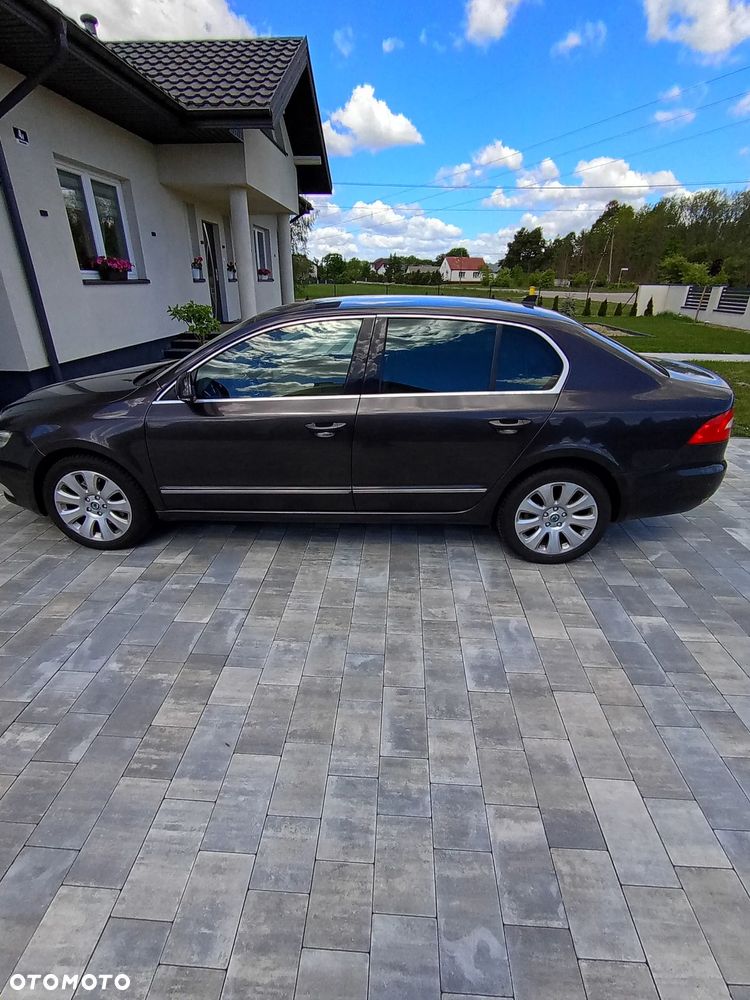 Skoda Superb 2.0 TDI Elegance - 10