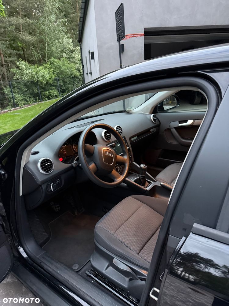 Audi A3 Sportback - 8