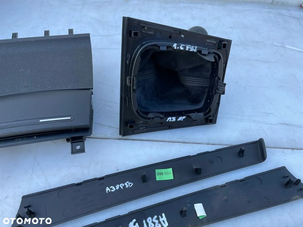 DEKORY LISTWY OZDOBNE POPIELNICZKA AUDI A3 8P 5D - 8