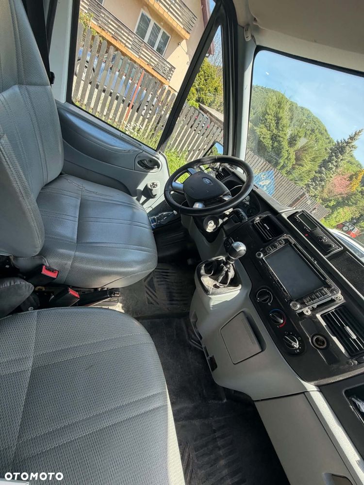 Ford Transit 350L RWD - 7
