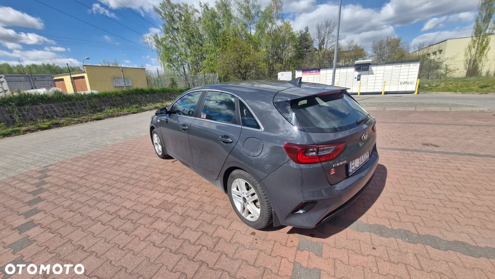 Kia Ceed 1.6 CRDi SCR M DCT - 5