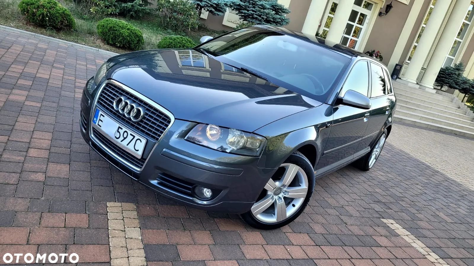 Audi A3 2.0 TDI Sportback DSG Ambiente - 1
