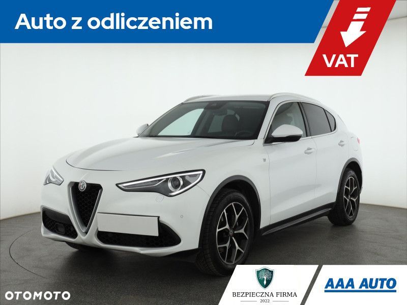 Alfa Romeo Stelvio - 2
