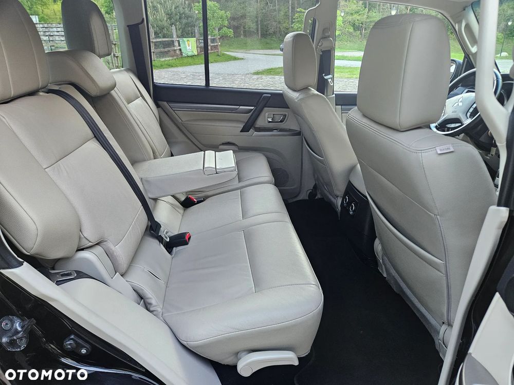 Mitsubishi Pajero 3.2 DID Instyle EU6 - 31
