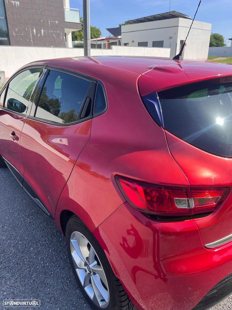 Renault Clio 1.2 16V Confort 130g - 6