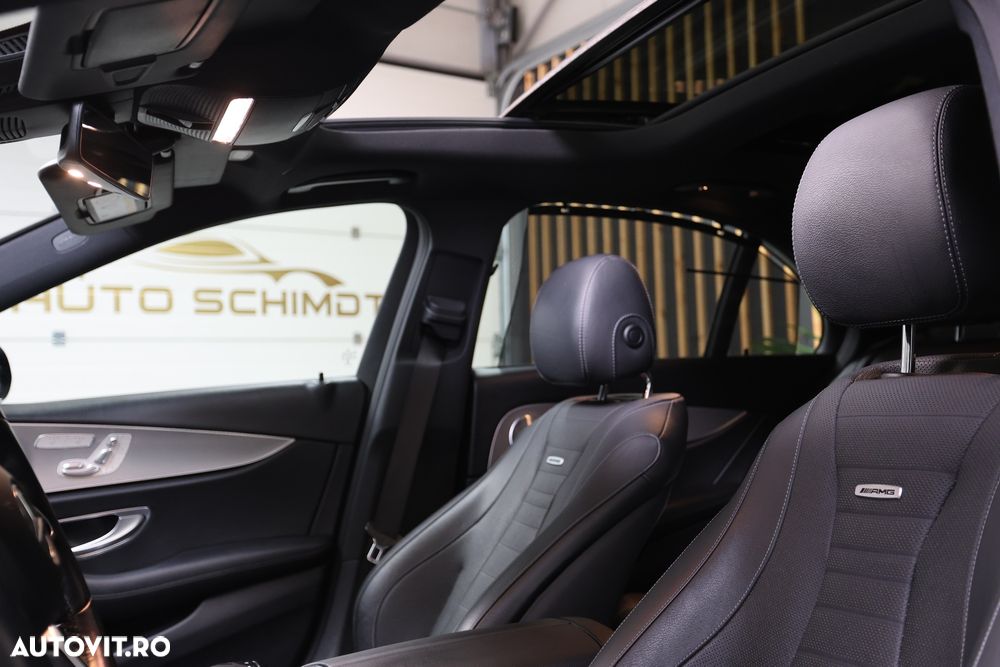 Mercedes-Benz E 300 de 4Matic 9G-TRONIC AMG Line - 37