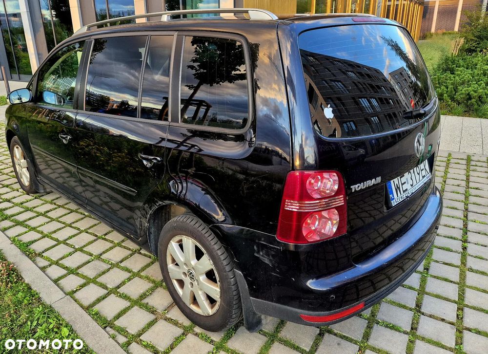 Volkswagen Touran 2.0 TDI Trendline - 4