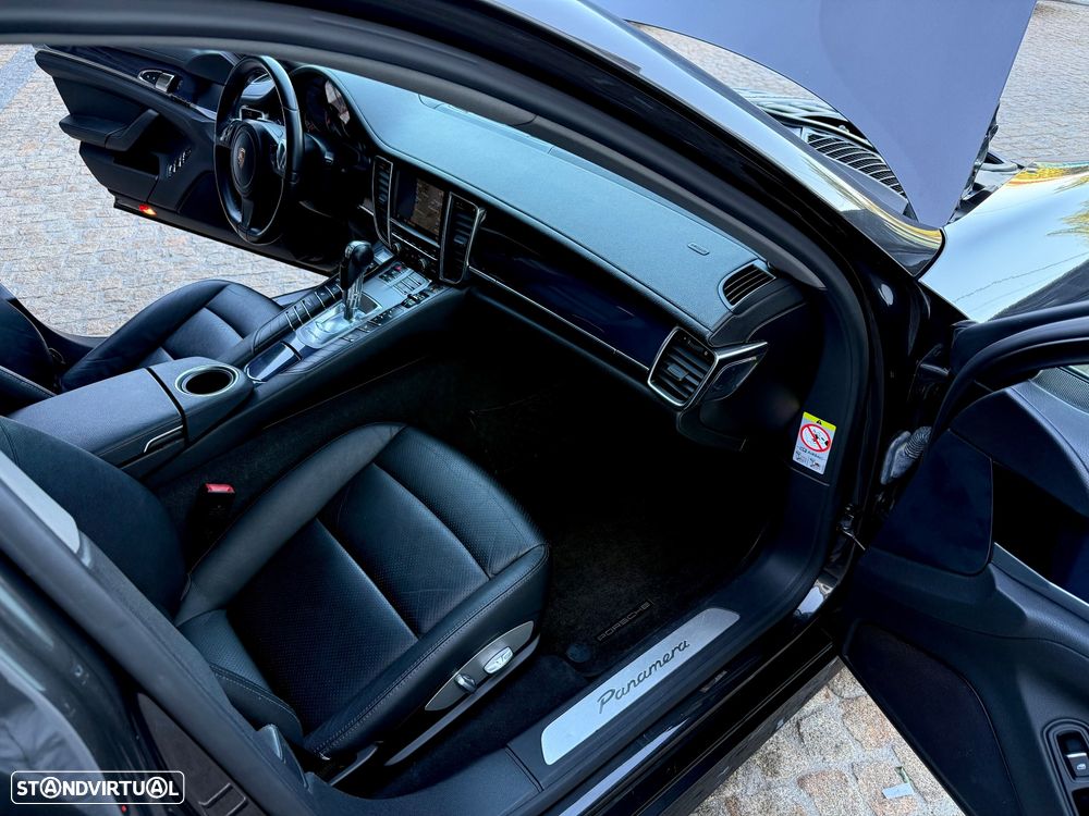Porsche Panamera Platinum Edition - 48